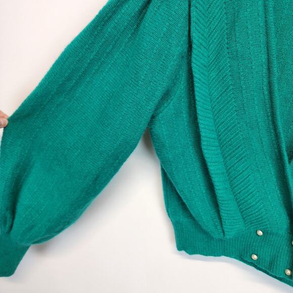 Vintage Sideffects Sweater Size M Green Pearl Buttons Balloon Sleeve Deep Neck - Picture 10 of 16